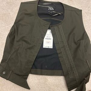 Zara Dark Green Sleeveless Vest